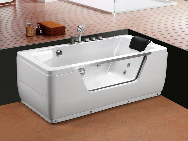 8307 Whirlpool bathtub with hand shower